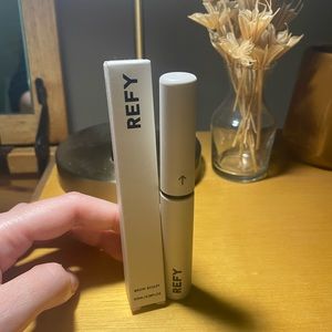 Refy beauty brow sculpt gel